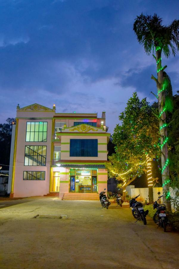 Mahathi Resort And Spa Yelagiri Exterior photo